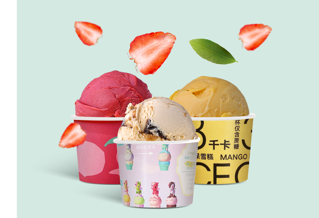 pots à glace avec boules